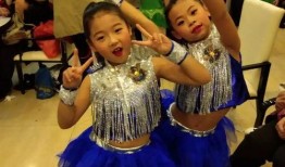 海城春晚最新爆料新闻,精彩节目抢先看，明星阵容大揭秘！