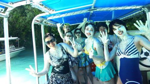 娱乐吃瓜君右上角,揭秘娱乐圈幕后故事，带你领略明星真实生活